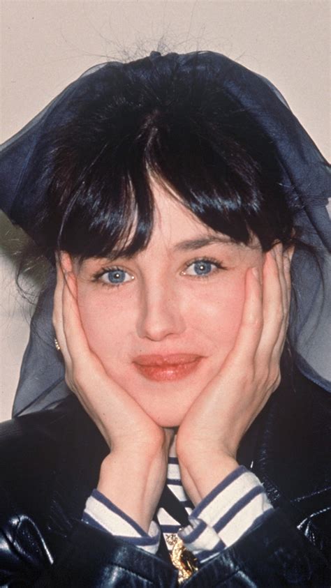 Camille claudel est passionnée par la sculpture. Isabelle Adjani | Isabelle adjani, Catherine deneuve ...