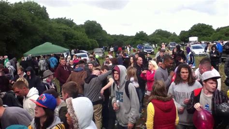 Without english heritage and there cam feeds , this would have just been another music party. Summer Solstice Free Party 22nd of June 2013 - YouTube