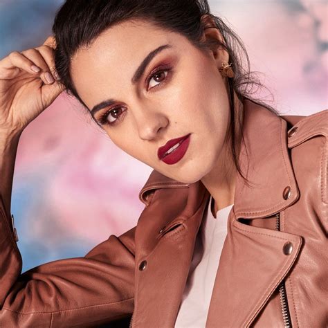 Maite was born eldest of her parents' three children, having two younger brothers named adolfo and francisco. Pin de Sofia Theodoropoulou em Maite Perroni em 2020