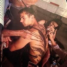 Theo james was born on december 16, 1984 in oxford, oxfordshire, england, united kingdom as theodore peter james kinnaird taptiklis. theo james shirtless in divergent painting his tattoo on ...