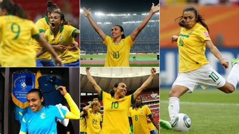 Foi bola de ouro em 2004 e 2007 e chuteira de ouro em 2007. Dribles, golaço e referência: cinco vezes em que Marta ...