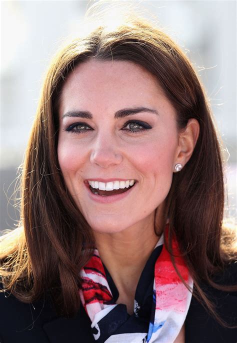 By lyndsey matthews and katie bourque. KATE MIDDLETON Plays Hockey at the Olympic Park in London ...