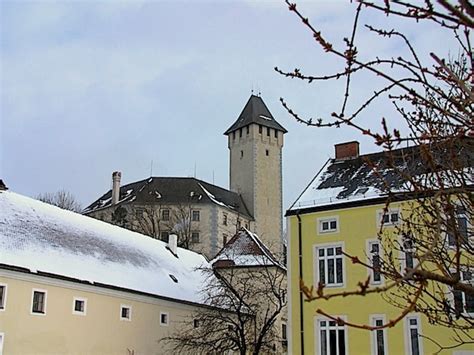 Opening & closing timings, parking options, restaurants nearby or what to see on your visit to schloss allentsteig? Wandern: ZWalk - Kuenringerweg 611 (Teil 5) Allentsteig ...