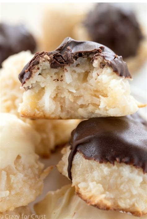 A fruit, a nut, and a seed. Christmas Cookies Without Nuts Or Coconut / Eggless ...