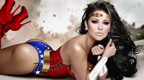 Première femme nommée au poste de médiateur des antennes à radio france, emmanuelle daviet va poursuivre le travail accompli, depuis 2015 par bruno denaes, son prédécesseur. Sexy Wonder Woman - PS4 Theme 1080p by XtasyTM on DeviantArt