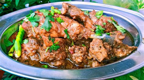 The afghani chicken tastes best with plain chapati or naan or light pulao. Unique चिकन अफ़गानी रेसिपी with ग्रेवी //chicken afghani ...