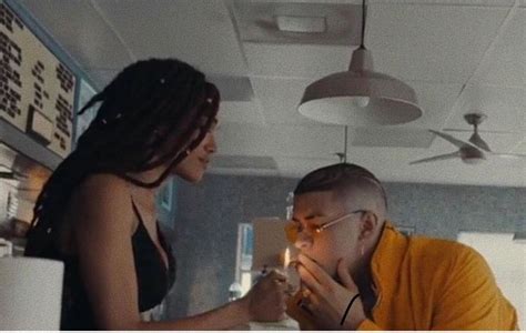 The song is sung entirely in spanish, but upon translation, it becomes clear that bad bunny and drake are very romantic. Bad Bunny-Instagram- - Badbunny - Wattpad