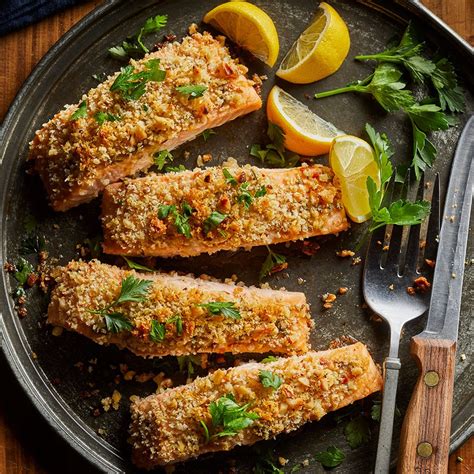 These low carb salmon patties are packed with salmon and seasoned with green onions, dill, and parsley. Good Salmon Recipes - Walnut-Rosemary Crusted Salmon