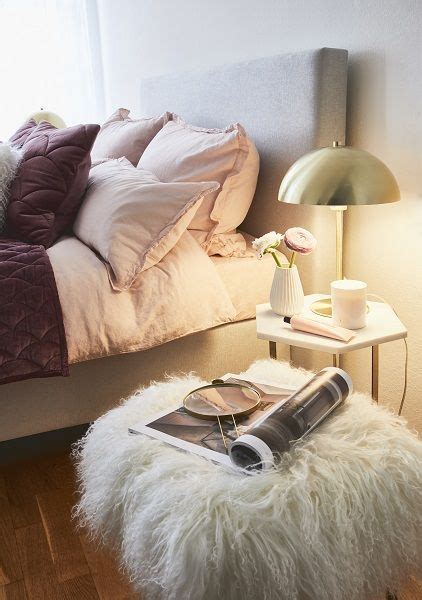 Rosa kann cool, romantisch, elegant, girly oder niedliche schlafzimmerideen; So funktioniert der Look »Bett-Style Glam«: Entdecke unser Boxspring-Modell Eliza in 4 ...