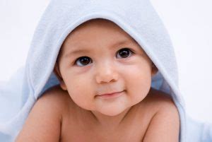 Memang sebelum buah hati lahir, orangtua pasti sudah memilih dan mencari nama untuk calon buah hatinya.padahal buah hati lahir masih lama.dan pasti mencari. Panduan Memberi Nama Anak dalam Islam - Islam Itu Indah