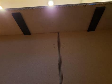 From macaroons, bread, and cookies, to veggies and meat, convection ovens are excellent for many types of meal. Hidden Island Support Bracket - Island Countertop Brackets