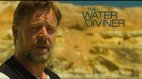 Crescent collides with cross, and hope with reason as he discovers. The Water Diviner (Russell Crowe) - Scena in italiano "L ...