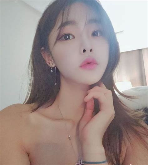 Bj 금화 아프리카 여신 핫팬츠 탱크탑 의상 제로투 움짤~~. BJ 로봉순 ''만나던 사람에게 1억 사기 피해…당분간 사람 못볼 듯 ...