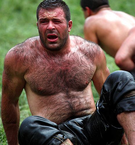 Play oil wrestling game on gogy! Kirkpinar: Turkish Oil Wrestling