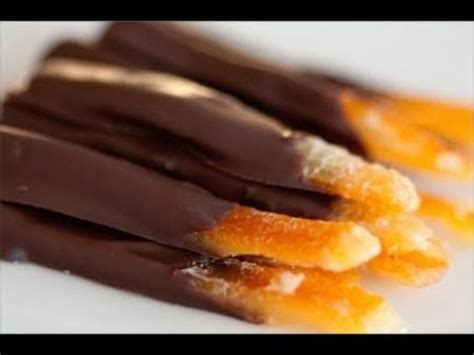 Di zucchero, 400 ml di acqua, 250 gr. Scorzette di arance candite al cioccolato |Ricetta ...