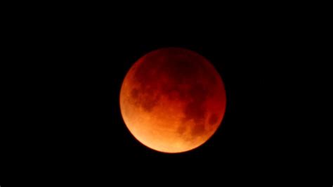 Watch nasa's armstrong flight research center blood moon video again. Lunar eclipse 2018 - DG - YouTube