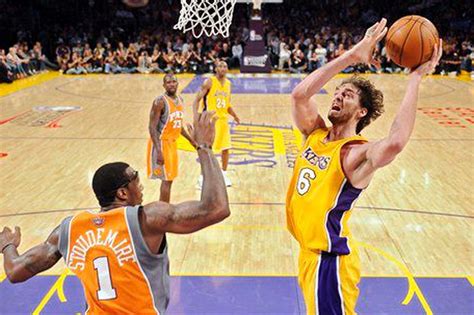 Lakers Continue Streak of Incredible Luck, Defeat Suns 124 to 112 - Silver Screen and Roll