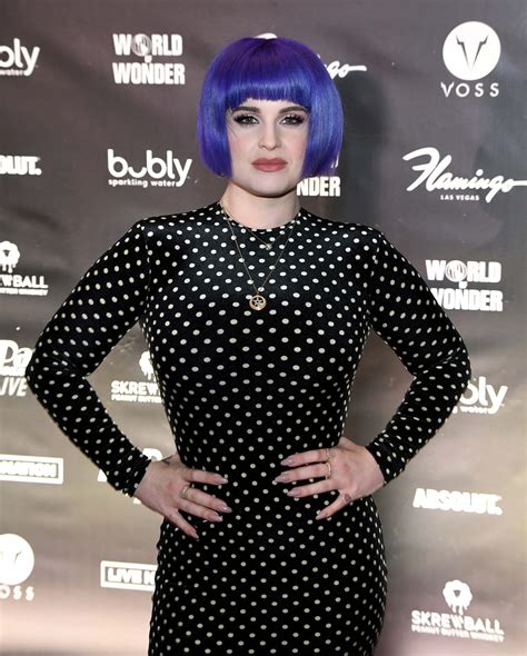 Kelly osbourne is not one of those celebrities who is unwilling to share how she shed weight. Kelly Osbourne blows fans away with 85-pound weight loss ...