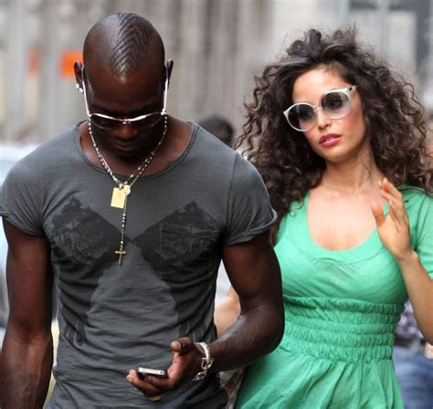 Mario balotelli lifestyle | family, house, wife, cars, net, worth, income, balotelli 2019. Donas do Campinho » Raffaella Fico diz que Balotelli não ...