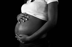 pregnancy pregnant teenage women birth glamour unassisted girls woman hiv queens slay than belly tackles getting dying holding chose terrifying
