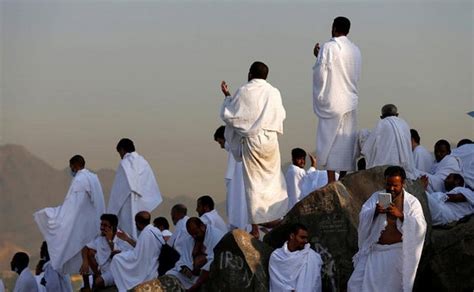 Dua for arafat day | dr farhat hashmi. Jabal Arafat (Mount Arafat) - IslamicLandmarks.com