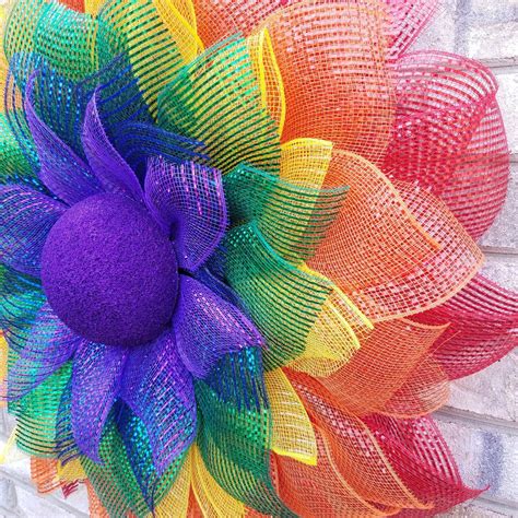 Dollartree is one of my favorite strips of for blog decor projects, simple office supplies, food storage supplies, and more. Wonderful Wreaths: Dollar Tree No Fray Shower Pouf Mesh ...
