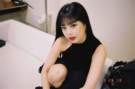 A cross on back of her left shoulder; Here Are All Of (G)I-DLE Soojin's Tattoos... For Now ...