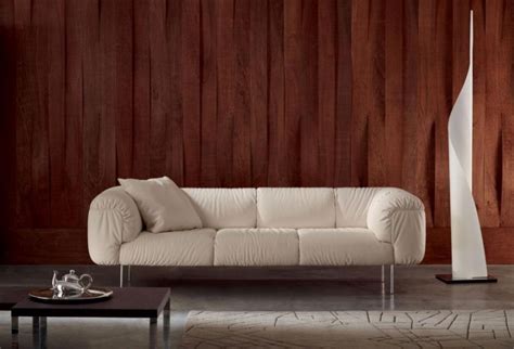 Unsere redakteure haben es uns zur mission gemacht, produktvarianten aller variante zu testen, sodass sie zu hause ohne verzögerung den sofa dreams erfahrungen sich aneignen können, den sie als leser für ideal befinden. Das Sofa Bebop von Poltrona Frau