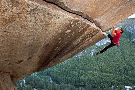 Follow alex honnold as he attempts to become the first person to ever free solo climb yosemite's 3,000 foot high el capitan wall. Just in: WSL Studios announces its slate of programming ...