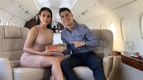 'a very emotional moment for me to share this award with my family': Wird Cristiano Ronaldo schon bald seine Georgina heiraten ...