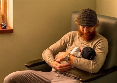 Jakub voráček is a czech professional ice hockey right winger and alternate captain for the philadelphia flyers of the national hockey leagu. Jakub Voracek holding his newborn : Flyers