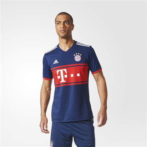 Shop the hottest fc bayern football kits and shirts to make your excitement clear this football season. Bayern Munich 17/18 Adidas Away Kit | 17/18 Kits ...