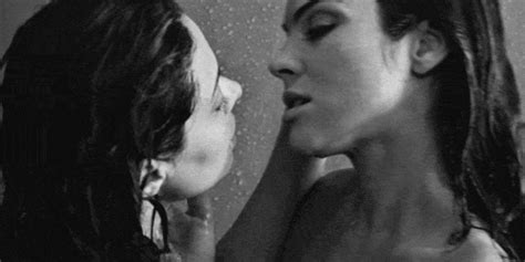 Two girls, ashlyn molloy and alison faye are kissing each.23:18. nadia bjorlin on Tumblr