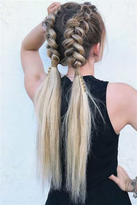 It's a great hairstyle for women because no matter what your hair type is, this look can easily be this easy hairstyle for long yeah is super sweet! 55 Fun And Easy Updos For Long Hair | LoveHairStyles.com