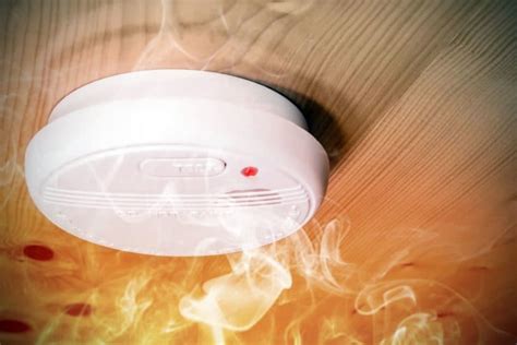 4 what makes a smoke detector camera. How to Detect Hidden Camera in Smoke Detector - Spy Gadgets