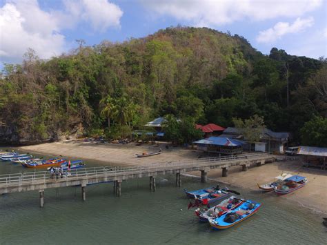 You'd learn how the islander lives, make a living, enjoy their life and spent the main route to pulau tuba starts at kedah cement jetty in kuah, langkawi and ended up at telok puyoh. Sambungan Kajian Penerokaan Pulau Tuba: Pencarian kawasan ...