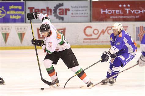 Skrót meczu polskiej hokej ligi: Hokej: GKS Tychy w półfinale | Tychy.pl