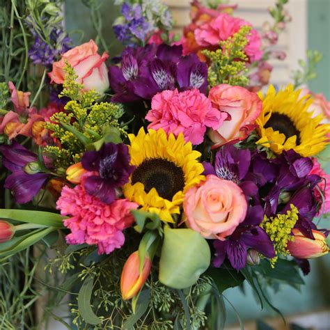 Visit the colorful flower fields in carlsbad california. Designer's Choice- Bright & Cheerful in Carlsbad, CA ...