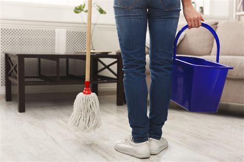 Oil and grease in direct. How to Remove Old Oil Stains From Garage Floor | Flow Wall