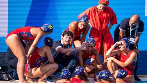 Las jugadoras nacionales vinieron desde atrás para darle vuelta un difícil partido a una de las mejores selecciones del mundo. La selección femenina arrolla a Países Bajos y peleará por ...