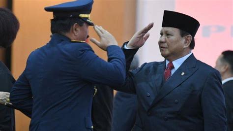 Simak siapa yang menggantikannya di sini. Beredar Susunan Kabinet Baru Jokowi, Hadi Tjahjanto Jadi Menhan, Nasib Prabowo? 18 Daftar ...