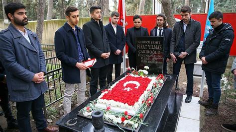 İşte fırat çakıroğlu hakkında merak. Fırat Çakıroğlu ölümünün 5. yılında İzmir'de anıldı