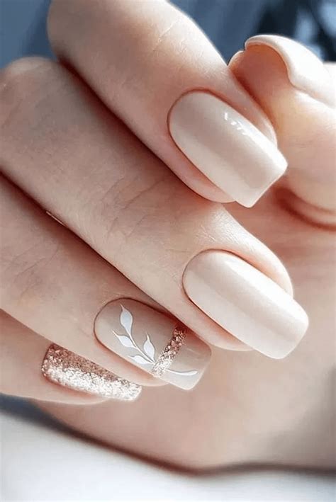 Uñas acrilicas blancas uñas decoradas diseños uñas con brillo uñas acrílicas naturales diseños de uñas bonitas uñas para novia uñas doradas. Uñas De Acrilico Rosas Con Dorado : KAli | Uñas con piedras, Manicura de uñas, Uñas decoradas ...