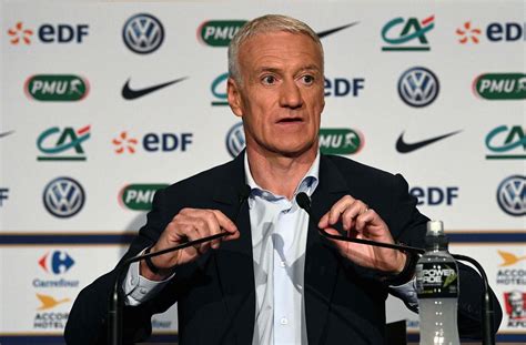Entraineur officiel de l'equipe de france de football. Mondial 2018 : Didier Deschamps «assume ses choix» - Le ...