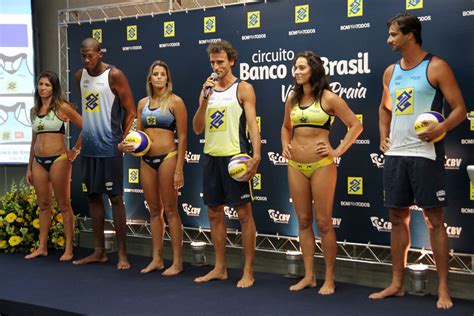 Nos jogos de 2016, o time masculino conquistou medalha de ouro. Mari Paraíba apresenta novos uniformes do vôlei de praia ...