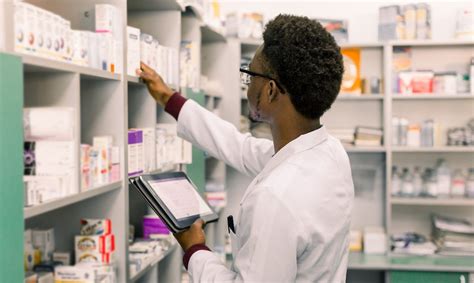 Roles Of A Pharmacist With 4 Useful Tips For Them - Probity and Ethics