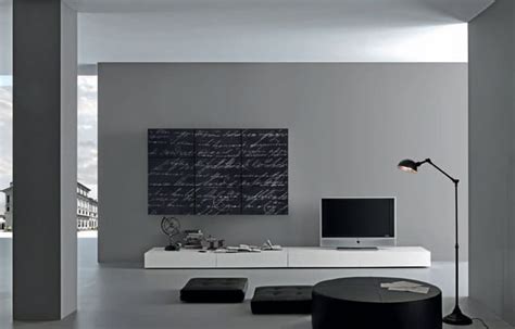 Images and story by susancoquin reposted on imgur. The Art of Hanging Art or How to Decorate your Home with ...