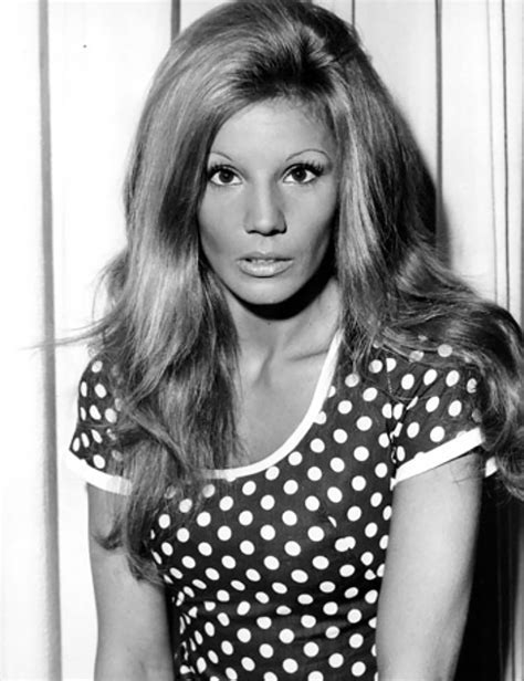 Argentine exmodel, actress, talk show host and businesswoman. Las fotos más destacadas de la carrera de Susana Giménez ...