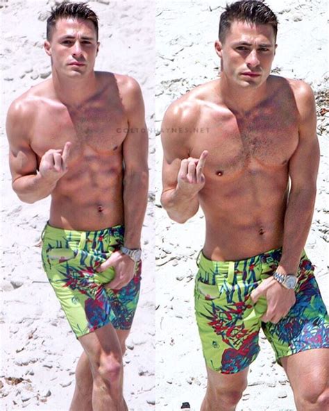 Learn how rich is in this year and how spends money? SEXY : Colton Haynes grabbing his package - Fringues de séries