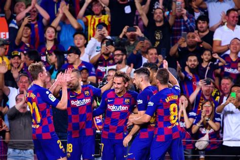 Teammates congratulate messi on barcelona milestone (1:04). FC Barcelona: Gaucho-Juwel: Barça bestätigt Verpflichtung ...